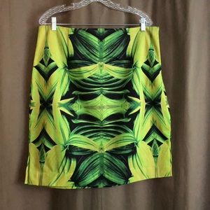 Sz 18 beautiful bright green summer skirt